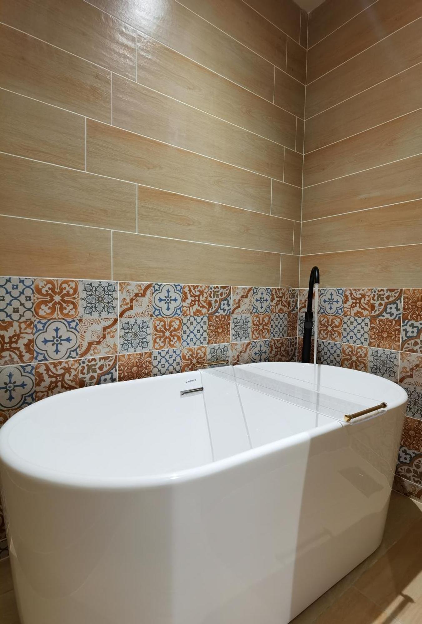 Luxury Couple Suites L Free Netflix L Massage Chair L Bathtub L Wifi 200Mbps L Town Area Bali Residence Malacca Rom bilde